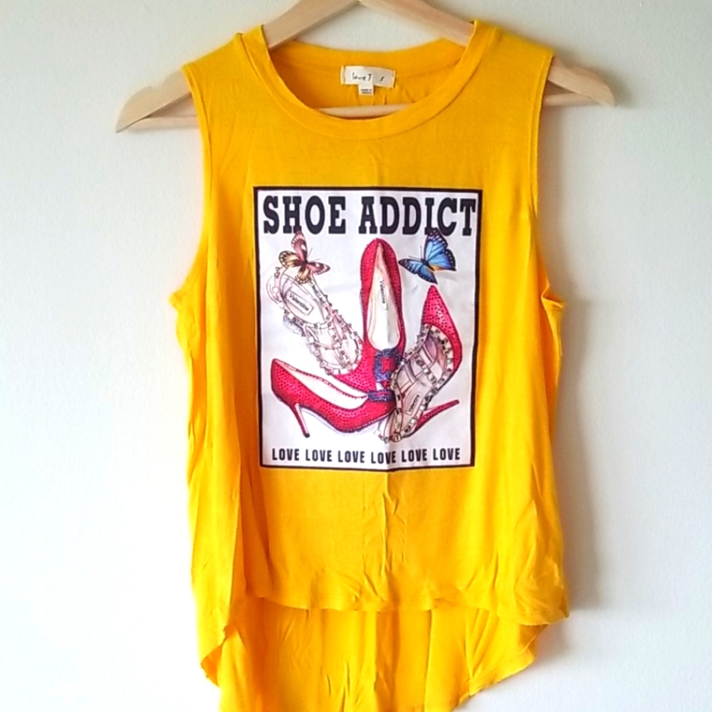 Womens sleeveless top